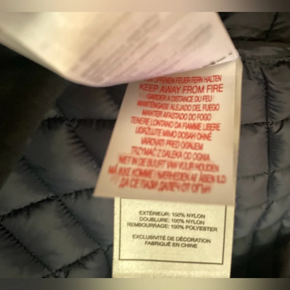 Reebok Navy Quilted Jacket L/G ( 14-16) - Picture 6 of 16